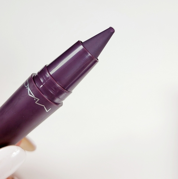 Mac KAJAL CRAYON Eyeliner, Flourish Me Beautiful - Picture 3 of 3